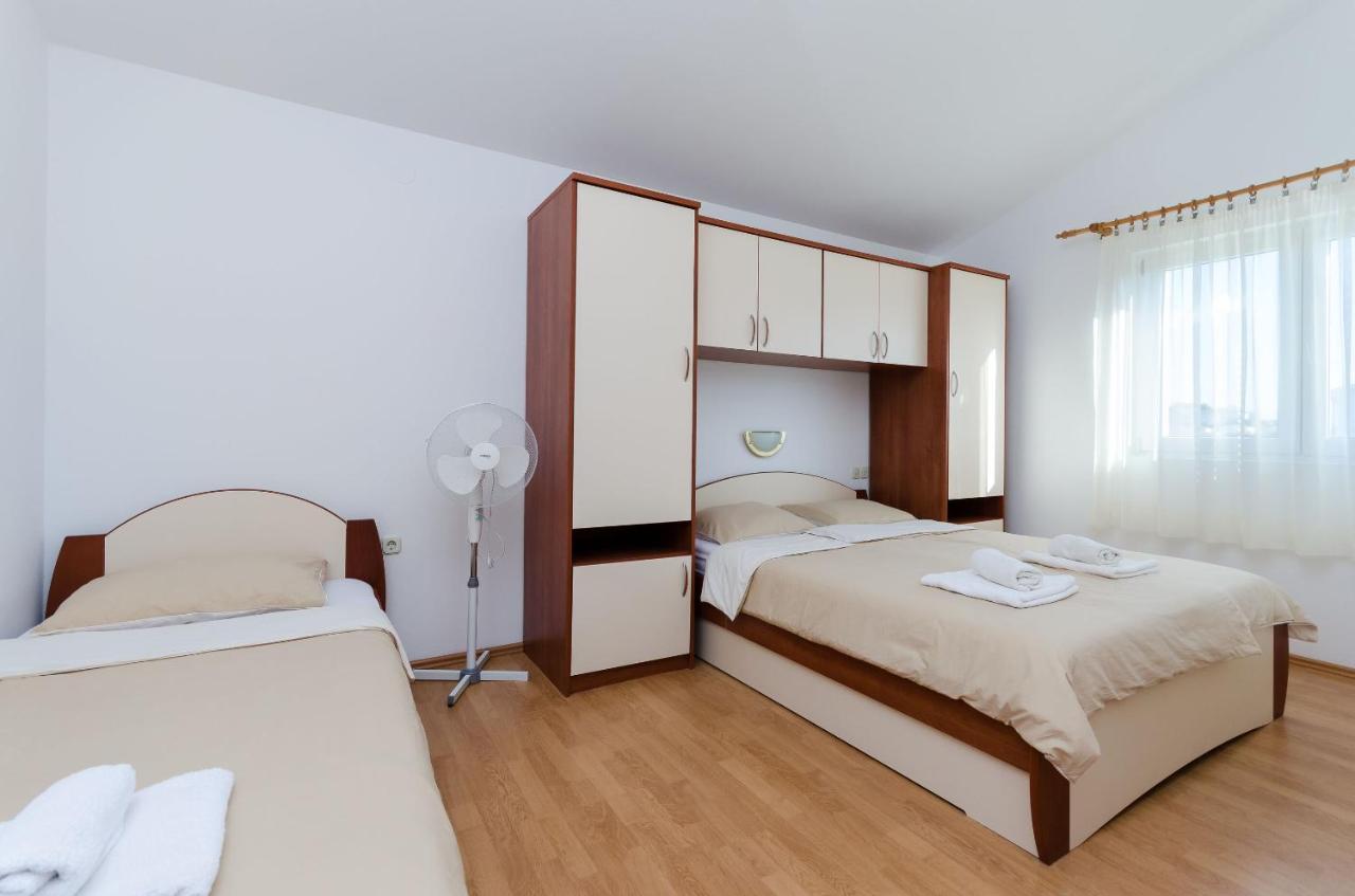 Apartments Marija P Lopar Exterior foto